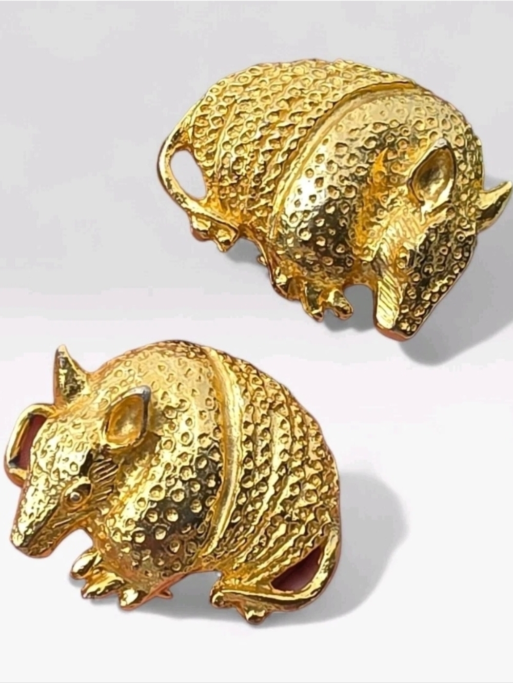 Vintage 1974 Mimi di N Armadillo Belt Buckle Gold Tone Figural Animal 2 Pcs Set